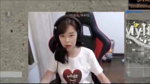 娱乐吃瓜酱抓鸡视频,揭秘网红美食背后的趣味故事 第1张 娱乐吃瓜酱抓鸡视频,揭秘网红美食背后的趣味故事 第1张